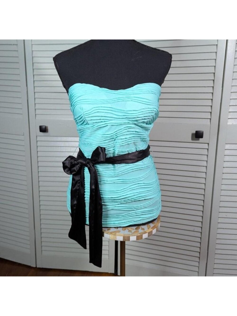 Y2K 2010s teal blue strapless top with black bow